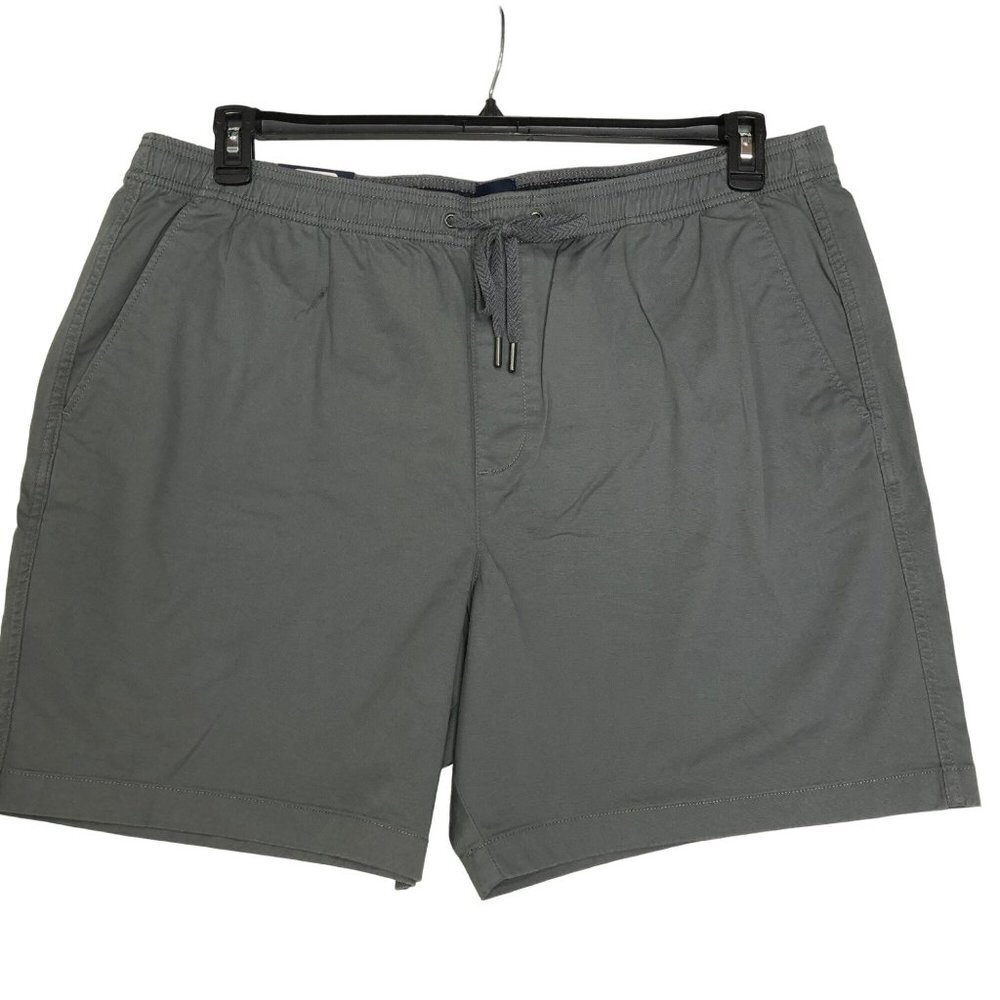 GAP MENS FLAT FRONT PULL ON SHORTS size XXL NEW WITH TAG